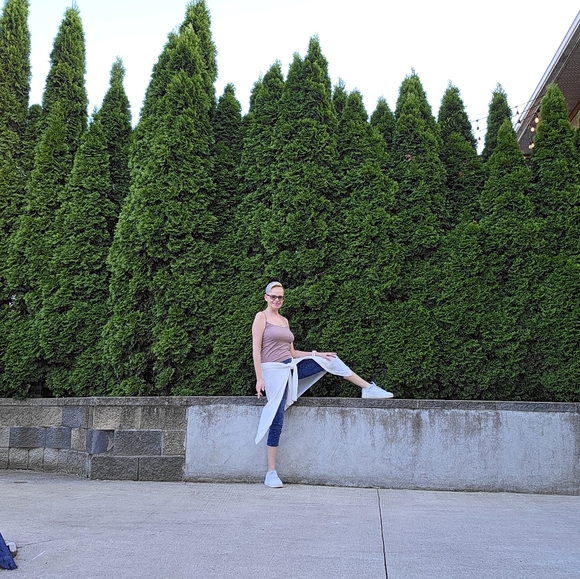 Meet your Posher, Stephanie - Picture 16 of 16